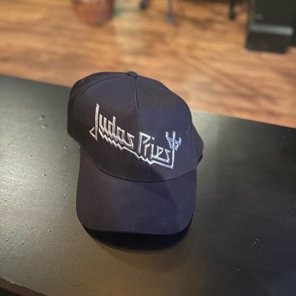 Chrome Judas Priest baseball cap - Picture 3 of 3
